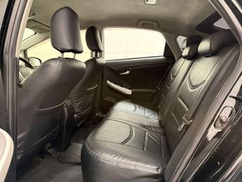 Toyota Prius 1.5 Saloon 4dr Petrol Hybrid CVT (120 g/km, 70 bhp)