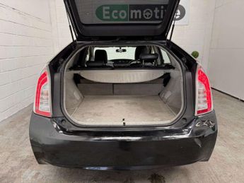 Toyota Prius 1.5 Saloon 4dr Petrol Hybrid CVT (120 g/km, 70 bhp)