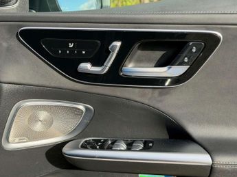 Mercedes-Benz C Class 2.0 C63 6.1kWh AMG S E Performance Carbon Edition Estate 5dr Pet