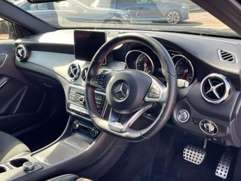MERCEDES-BENZ GLA 1.6 GLA 180 AMG Line Edition Auto 5dr