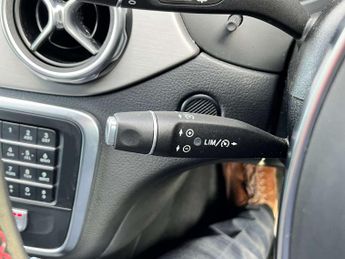 MERCEDES-BENZ GLA 1.6 GLA 180 AMG Line Edition Auto 5dr