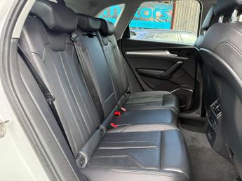 Audi Q5 2.0 TDI Sport SUV 5dr Diesel S Tronic quattro Euro 6 (s/s) (190 