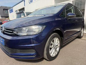 VOLKSWAGEN TOURAN 1.6 Touran SE Family TDI BlueMotion Technology Semi-Auto 5dr