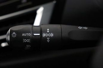 Citroen C4 1.2 PureTech Shine Hatchback 5dr Petrol Manual Euro 6 (s/s) (130