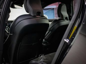 VOLVO V90 2.0 V90 R-Design D4 Auto 5dr