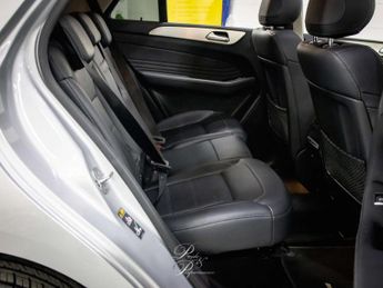 MERCEDES-BENZ GLE 2.1 GLE 250 D 4Matic AMG Line Premium Auto 4WD 5dr