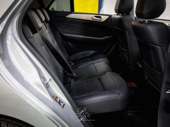 MERCEDES-BENZ GLE 2.1 GLE 250 D 4Matic AMG Line Premium Auto 4WD 5dr