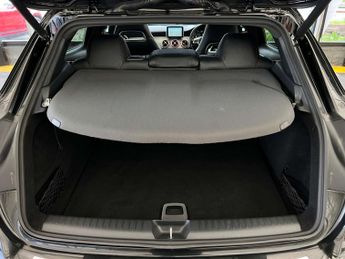 MERCEDES-BENZ GLA 2.1 GLA 220 AMG Line Premium+CDi 4Matic Auto 4WD 5dr