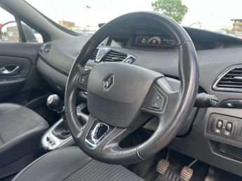 RENAULT Grand Scenic 1.5 dCi Dynamique Nav MPV 5dr Diesel Manual Euro 6 (s/s) (110 ps
