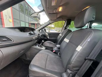 RENAULT Grand Scenic 1.5 dCi Dynamique Nav MPV 5dr Diesel Manual Euro 6 (s/s) (110 ps