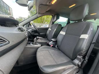 RENAULT Grand Scenic 1.5 dCi Dynamique Nav MPV 5dr Diesel Manual Euro 6 (s/s) (110 ps