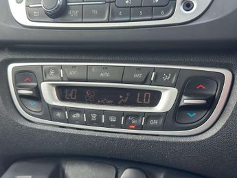 RENAULT Grand Scenic 1.5 dCi Dynamique Nav MPV 5dr Diesel Manual Euro 6 (s/s) (110 ps