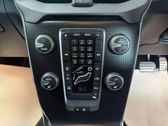 VOLVO V40 1.5 V40 R-Design T2 Auto 5dr
