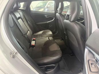 VOLVO V40 1.5 V40 R-Design T2 Auto 5dr