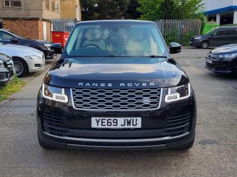 Land Rover Range Rover 3.0 SD V6 Vogue SUV 5dr Diesel Auto 4WD Euro 6 (s/s) (275 ps)