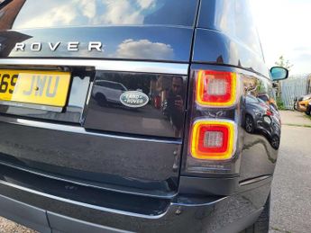 Land Rover Range Rover 3.0 SD V6 Vogue SUV 5dr Diesel Auto 4WD Euro 6 (s/s) (275 ps)