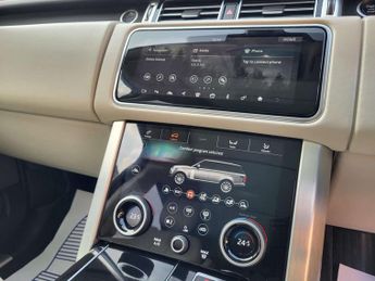Land Rover Range Rover 3.0 SD V6 Vogue SUV 5dr Diesel Auto 4WD Euro 6 (s/s) (275 ps)
