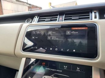 Land Rover Range Rover 3.0 SD V6 Vogue SUV 5dr Diesel Auto 4WD Euro 6 (s/s) (275 ps)