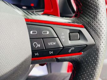 SEAT LEON 1.5 Leon First Edition eTSI Evo Semi-Auto 5dr