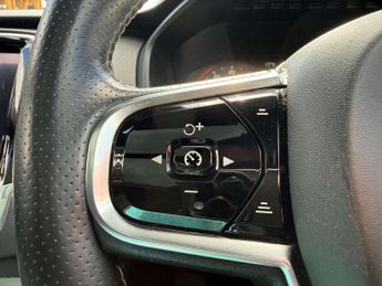 Volvo XC90 2.0 XC90 R-Design D5 AWD Auto 4WD 5dr