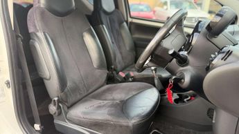 Peugeot 107 1.0 107 Envy 3dr