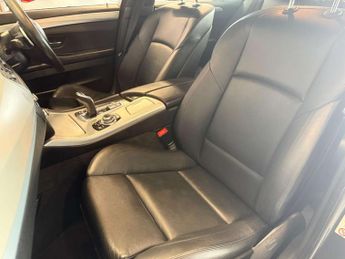 BMW 5 SERIES 2.0 520d M Sport Auto 4dr