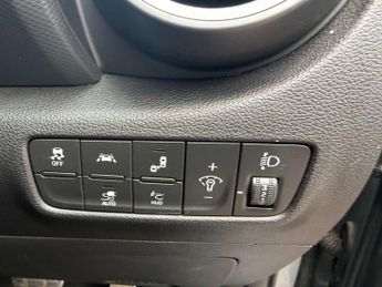 HYUNDAI KONA Kona Premium SE EV 5dr