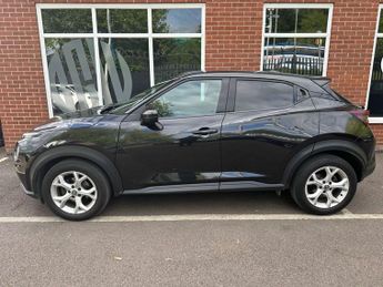 NISSAN JUKE 1.0 DIG-T N-Connecta SUV 5dr Petrol DCT Auto Euro 6 (s/s) (114 p