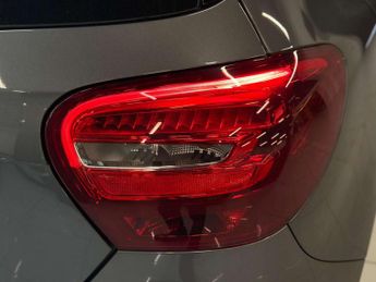 Mercedes-Benz A-CLASS 2.1 A 200 D AMG Line Auto 5dr