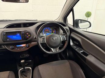 Toyota Yaris 1.5 VVT-h Icon Hatchback 5dr Petrol Hybrid E-CVT Euro 6 (s/s) (1