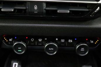 Citroen e-C4 50kWh Shine Plus Hatchback 5dr Electric Auto (7.4kW Charger) (13