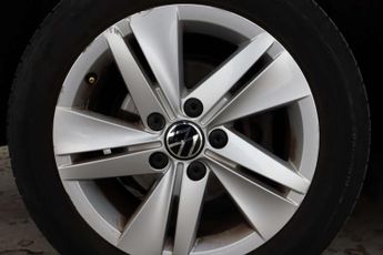 Volkswagen Golf 1.5 eTSI MHEV Life Hatchback 5dr Petrol Hybrid DSG Euro 6 (s/s) 