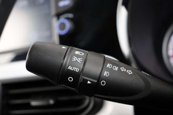 Hyundai i10 1.2 Premium Hatchback 5dr Petrol Auto Euro 6 (s/s) (84 ps)