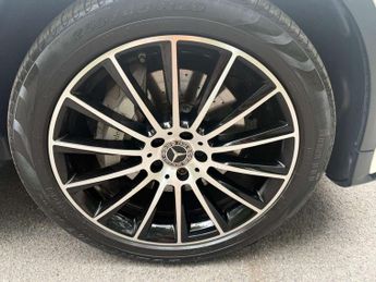 MERCEDES-BENZ GLC 2.0 GLC 250 AMG Line Premium+ 4Matic Auto 4WD 5dr