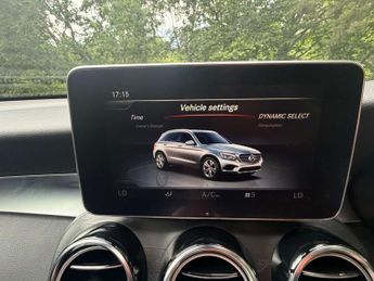 MERCEDES-BENZ GLC 2.0 GLC 250 AMG Line Premium+ 4Matic Auto 4WD 5dr