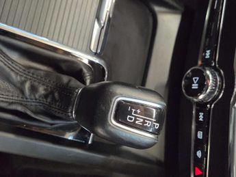 VOLVO XC60 2.0 XC60 Momentum D4 Auto 5dr