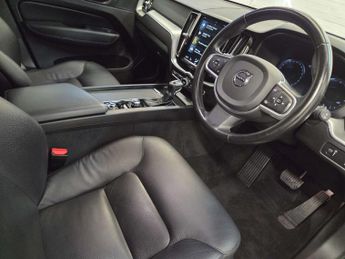 VOLVO XC60 2.0 XC60 Momentum D4 Auto 5dr