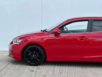 LEXUS CT 1.8 CT 200h Advance CVT 5dr
