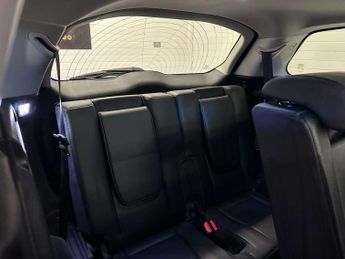 Land Rover DISCOVERY SPORT 2.0 Discovery Sport HSE TD4 Auto 4WD 5dr