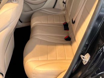 Mercedes-Benz GLC 2.1 GLC250d Sport (Premium Plus) SUV 5dr Diesel G-Tronic+ 4MATIC