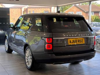 Land Rover Range Rover 3.0 SD V6 Vogue SUV 5dr Diesel Auto 4WD Euro 6 (s/s) (275 ps)