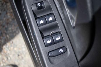 VAUXHALL CORSA Corsa E Elite Nav 5dr