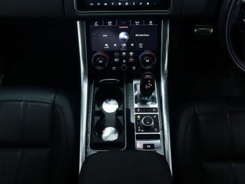 LAND ROVER RANGE ROVER SPORT 2.0 P400e 13.1kWh HSE Silver SUV 5dr Petrol Plug-in Hybrid Auto 