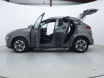 HYUNDAI KONA 39kWh Premium SUV 5dr Electric Auto (10.5kW Charger) (136 ps)