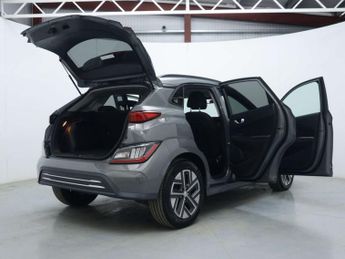 HYUNDAI KONA 39kWh Premium SUV 5dr Electric Auto (10.5kW Charger) (136 ps)