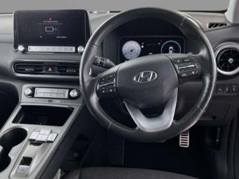 HYUNDAI KONA 39kWh Premium SUV 5dr Electric Auto (10.5kW Charger) (136 ps)
