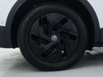 VOLKSWAGEN ID.4 Pure Performance 52kWh Life SUV 5dr Electric Auto (170 ps)