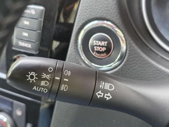 NISSAN QASHQAI 1.3 Qashqai N-Connecta DiG-T Semi-Auto 5dr