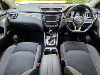 NISSAN QASHQAI 1.3 Qashqai N-Connecta DiG-T Semi-Auto 5dr