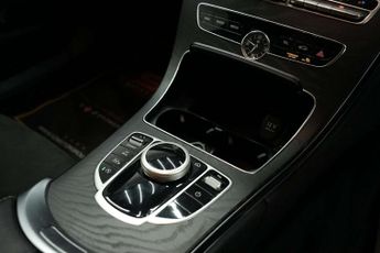 Mercedes-Benz C-CLASS 2.0 C 220 AMG Line D Auto 4dr